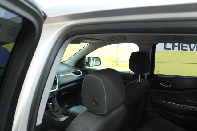 Used 2017 GMC Acadia SLE FWD image 10