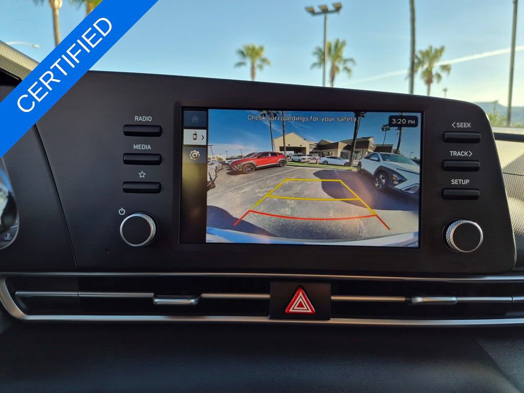 Used 2025 Hyundai Elantra SE image 16