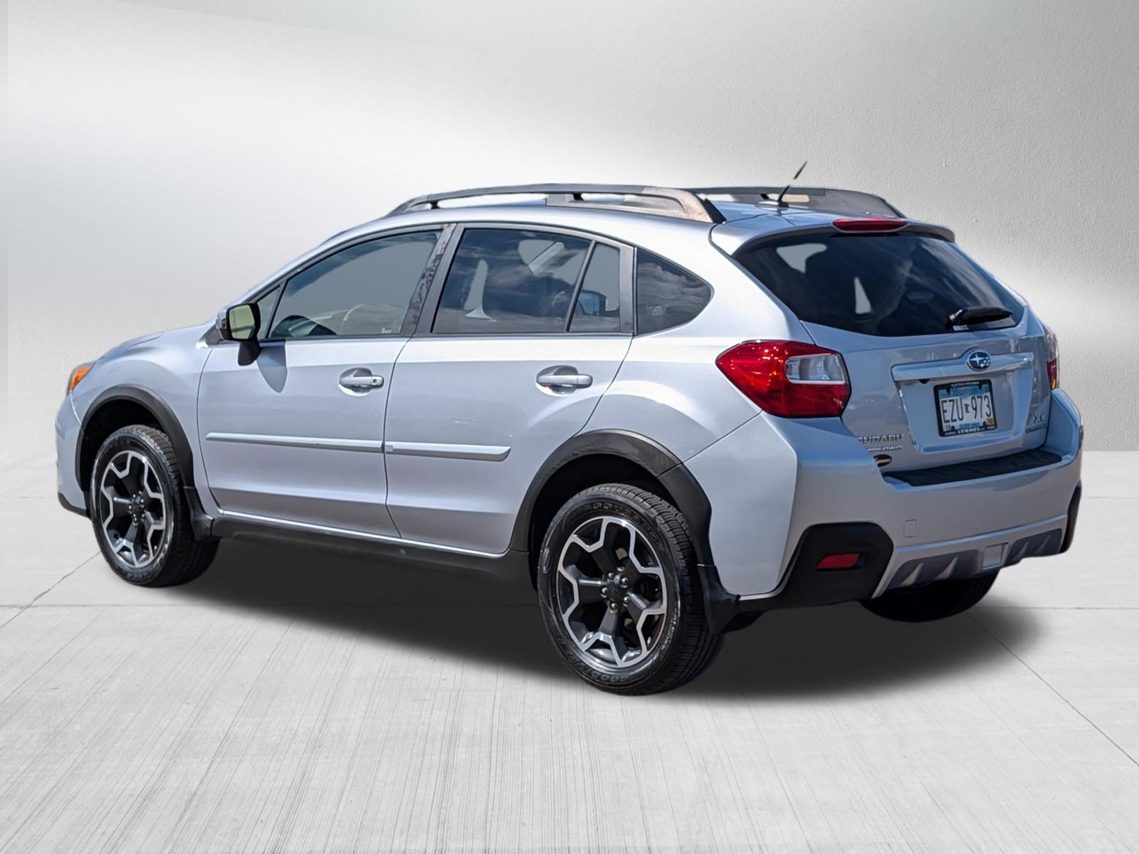 Used 2015 Subaru Crosstrek 2.0i Limited AWD/4WD image 3