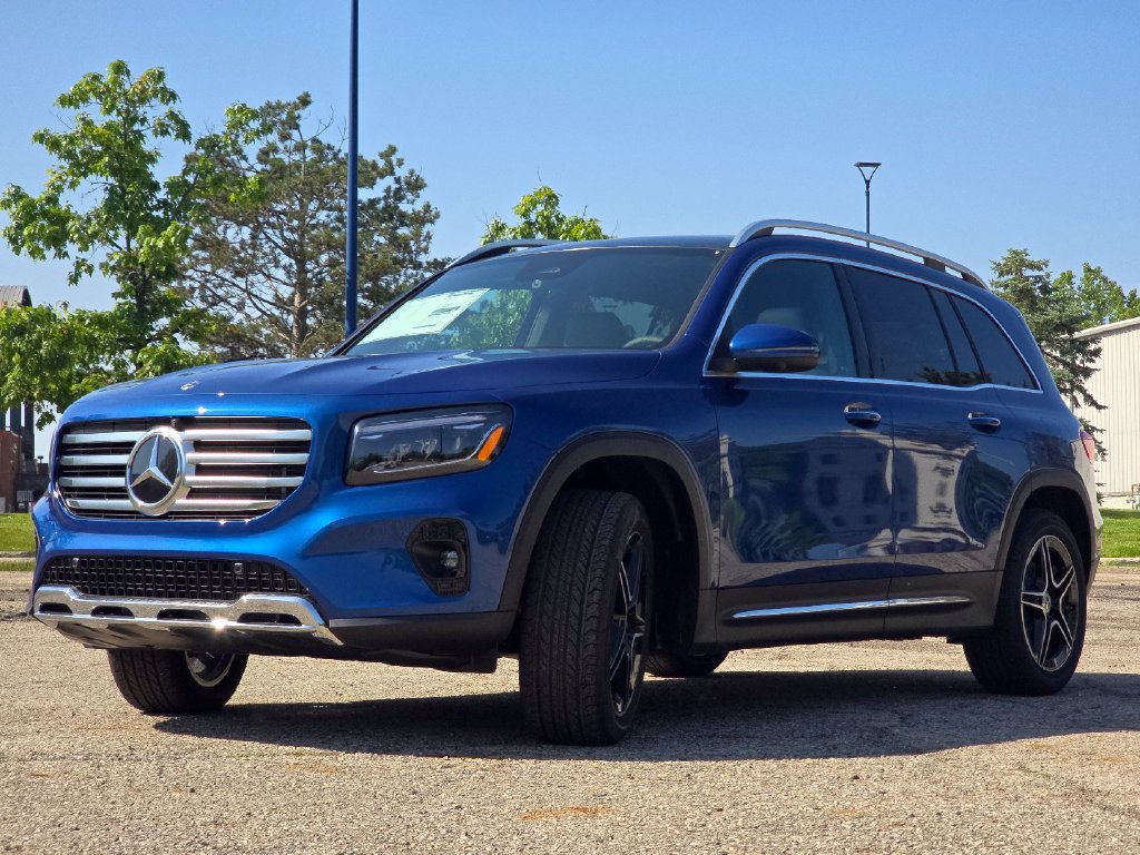 New 2026 Mercedes-Benz GLB 250 4MATIC image 12
