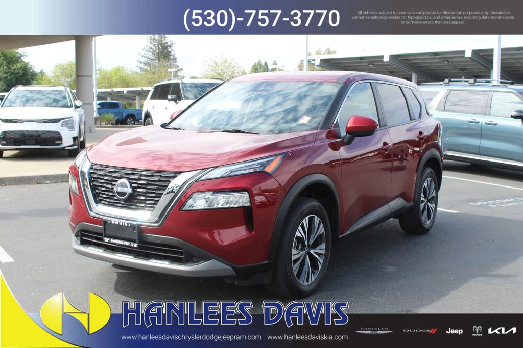 Used 2023 Nissan Rogue SV image 3
