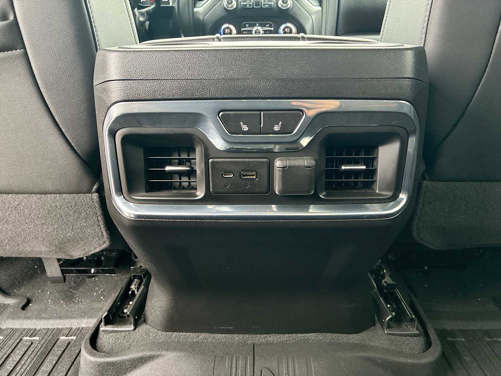 Certified 2020 GMC Sierra 1500 AT4 w/ AT4 Premium Package image 22