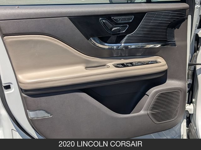 Used 2020 Lincoln Corsair AWD w/ Premium Package image 11