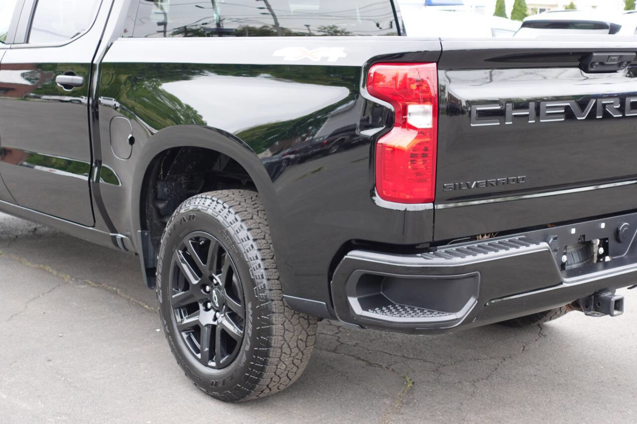Used 2023 Chevrolet Silverado 1500 Custom w/ LPO, Dark Essentials Package AWD/4WD image 10