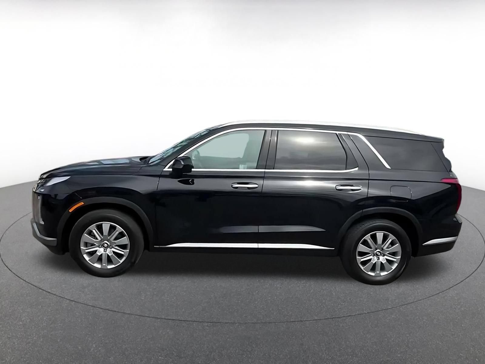 Used 2025 Hyundai Palisade SEL FWD image 8