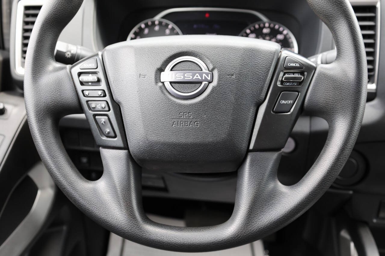 Used 2022 Nissan Frontier SV RWD image 18