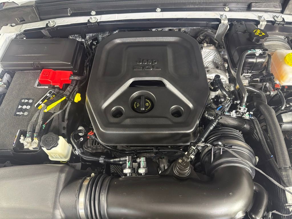 Used 2025 Jeep Wrangler Unlimited Sport AWD/4WD image 9