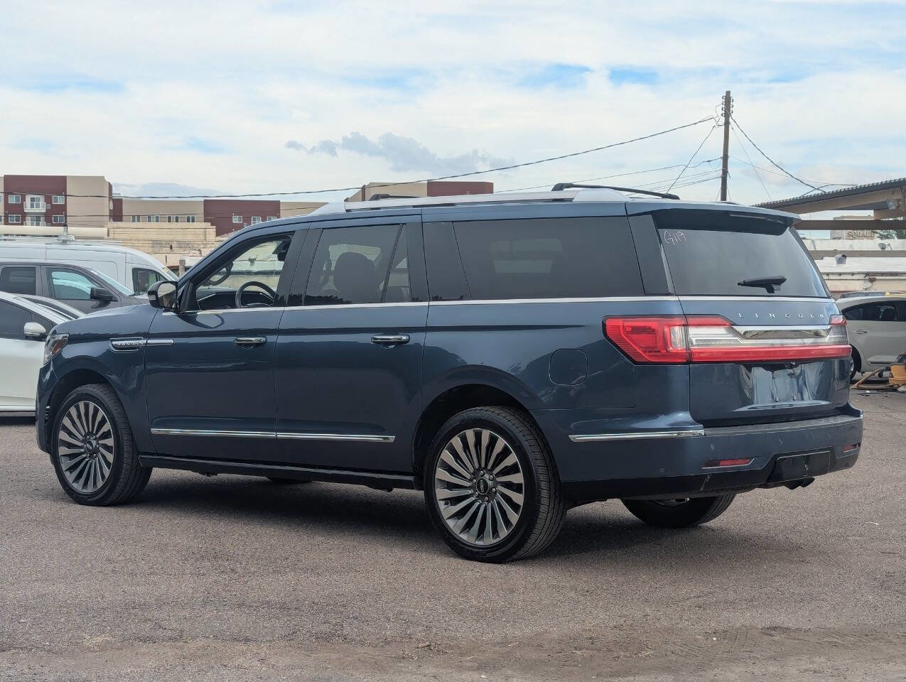 Used 2019 Lincoln Navigator L Reserve w/ Cargo Package AWD/4WD image 5