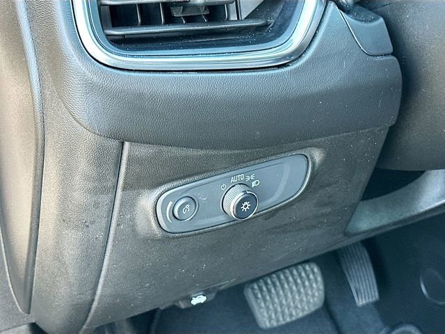 Used 2022 Chevrolet Equinox LS image 10