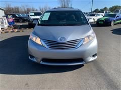 Used 2016 Toyota Sienna LE image 10