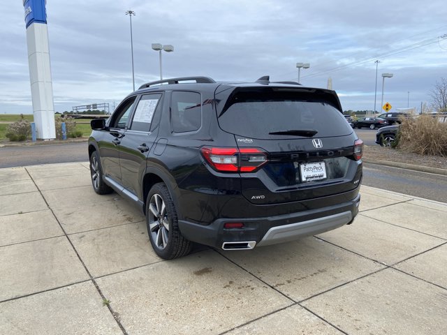 Used 2025 Honda Pilot Elite image 8