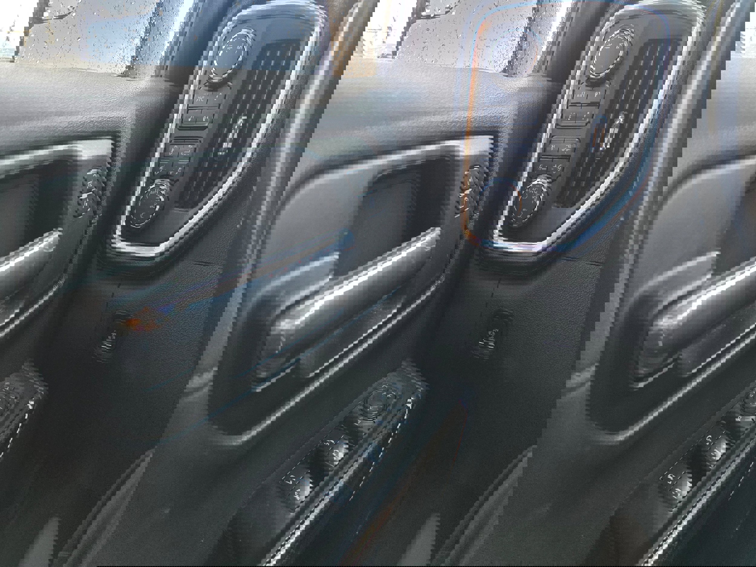 Used 2019 Chevrolet Silverado 1500 RST image 15