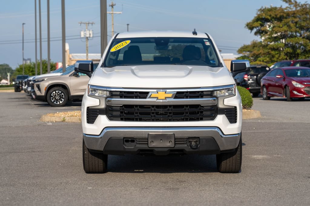 Used 2023 Chevrolet Silverado 1500 LT AWD/4WD image 2