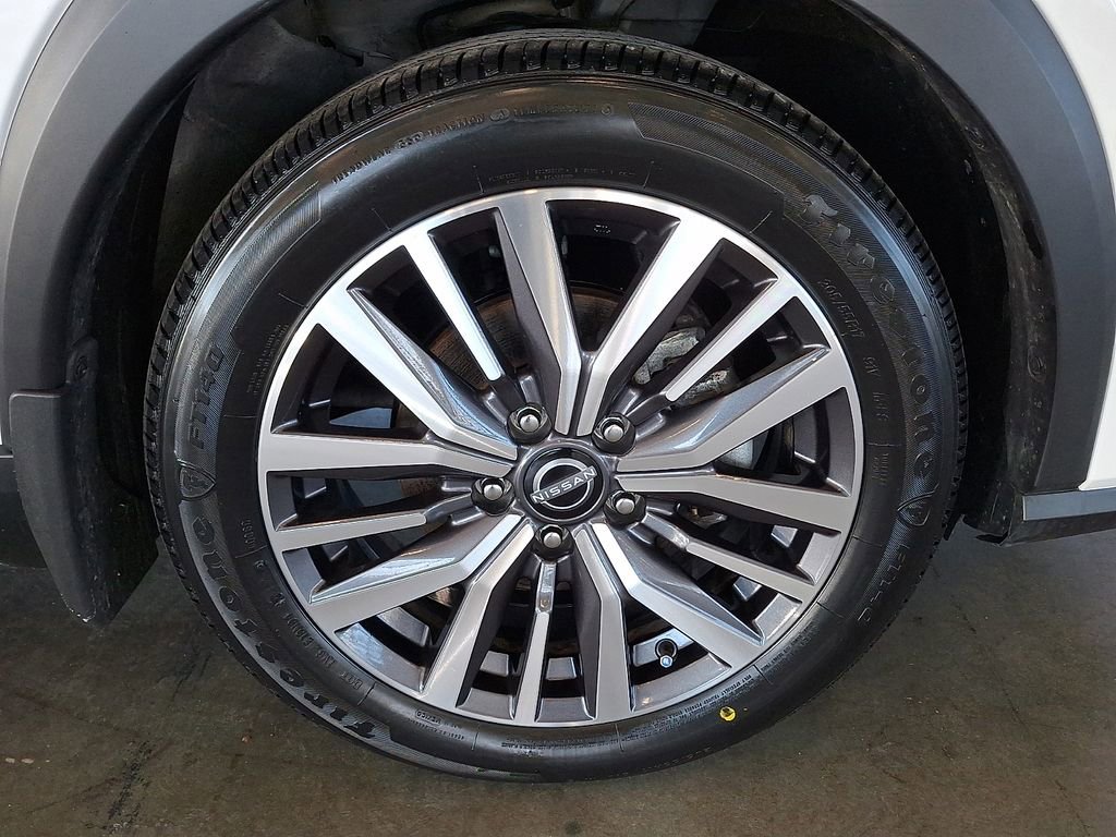 Used 2023 Nissan Kicks SV image 11