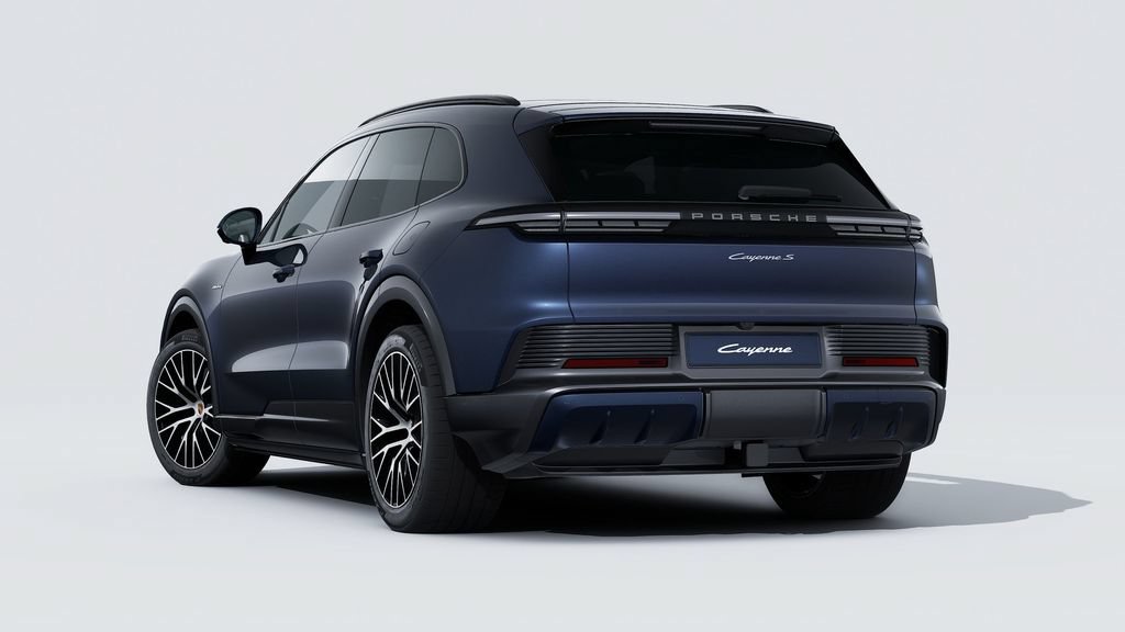New 2026 Porsche Cayenne S AWD/4WD image 3