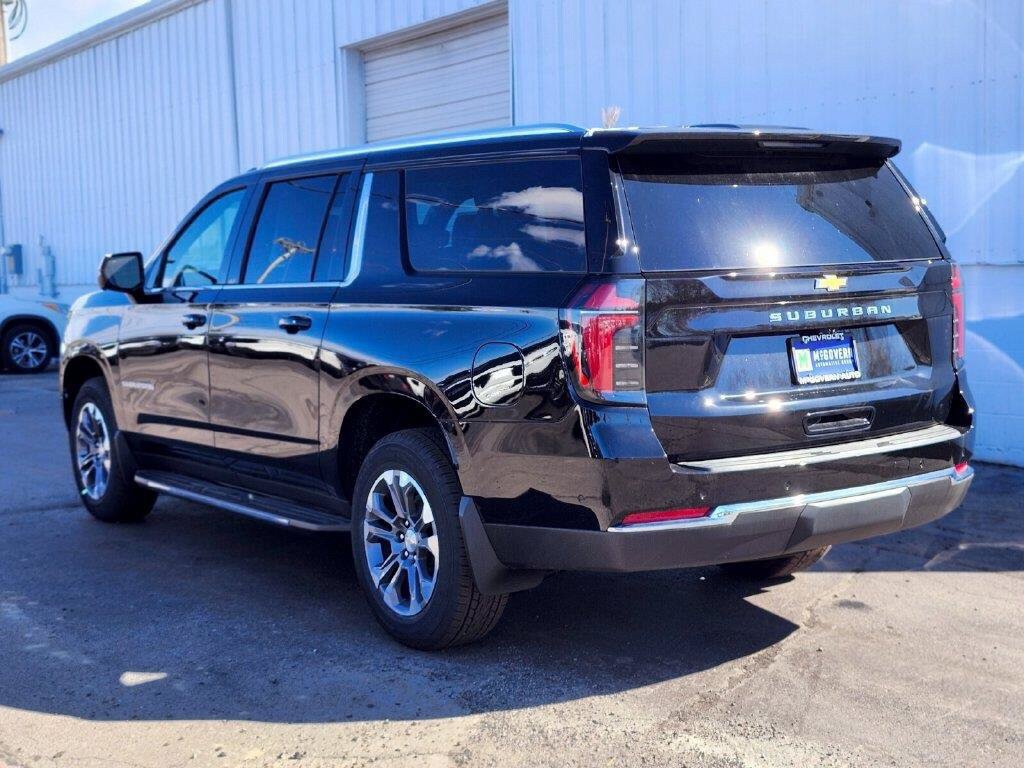 New 2026 Chevrolet Suburban LS AWD/4WD image 3