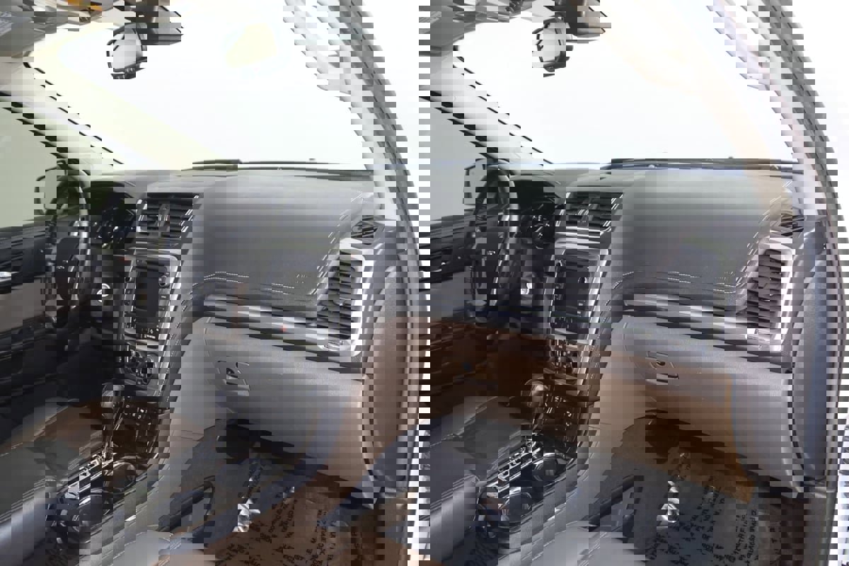 Used 2016 GMC Acadia SLT w/ Open Road Package image 40