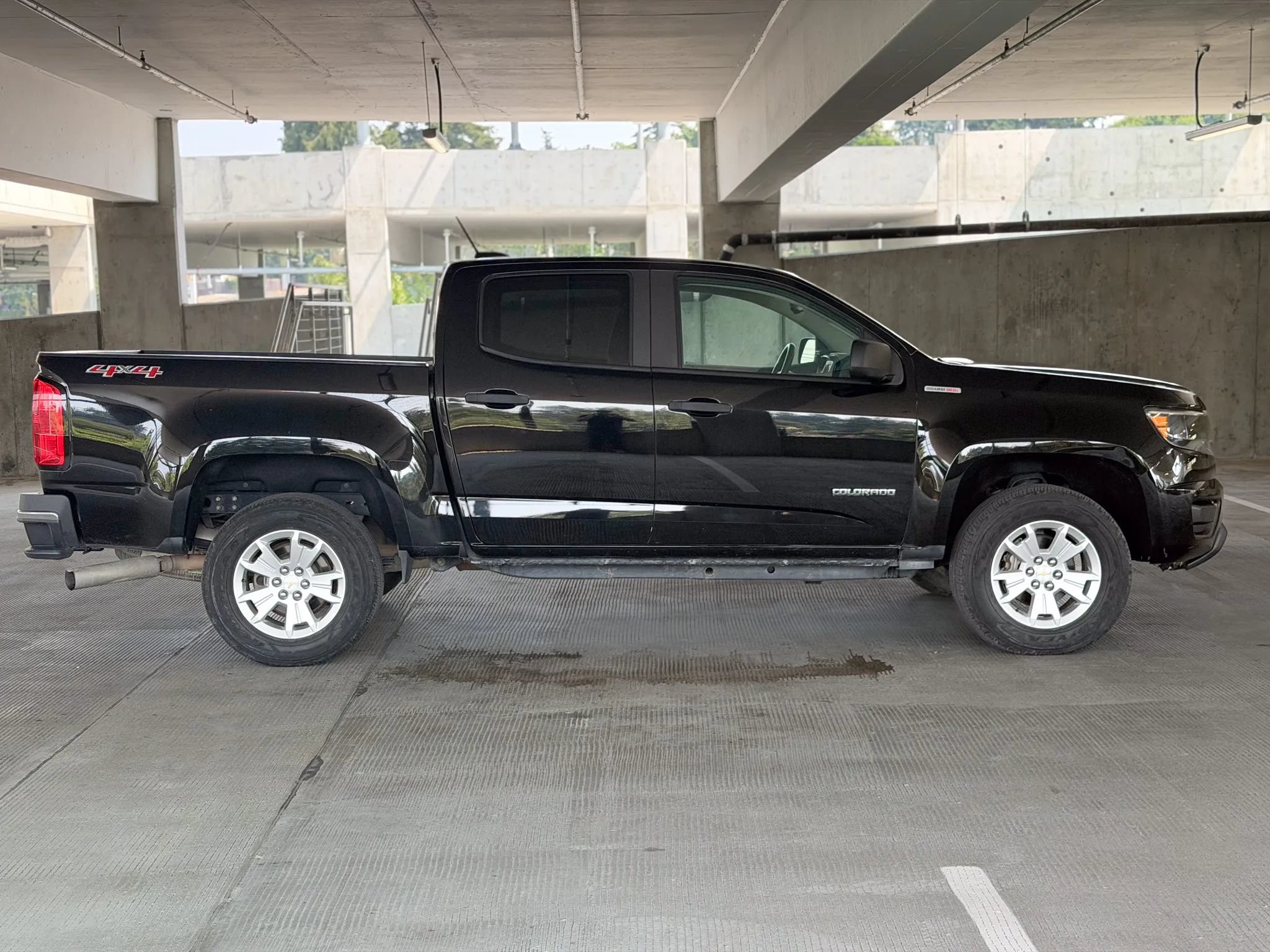 Used 2018 Chevrolet Colorado W/T w/ WT Convenience Package AWD/4WD image 4