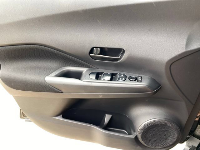Used 2022 Nissan Kicks S FWD image 13