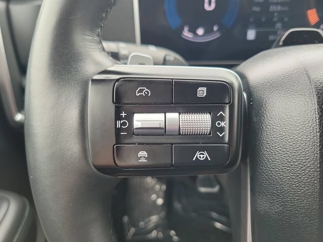 Used 2025 Hyundai Santa Fe SEL AWD/4WD image 5
