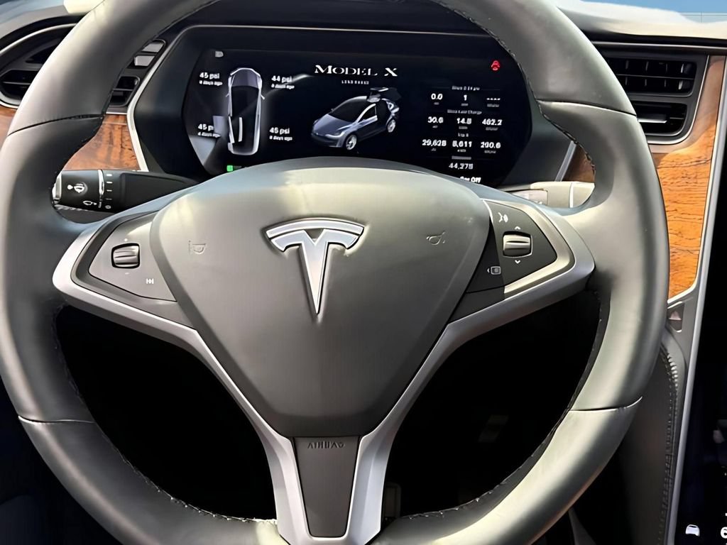 Used 2019 Tesla Model X Long Range AWD/4WD image 9