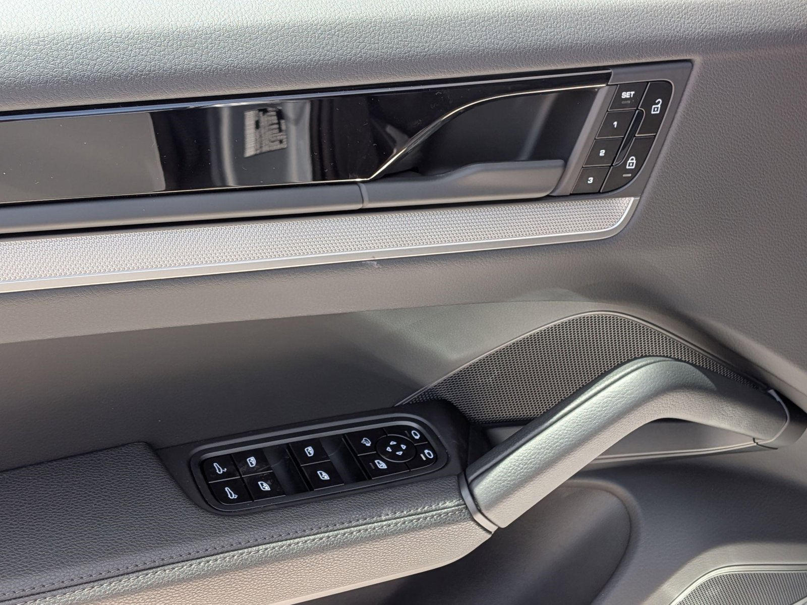 New 2026 Porsche Cayenne AWD/4WD image 15