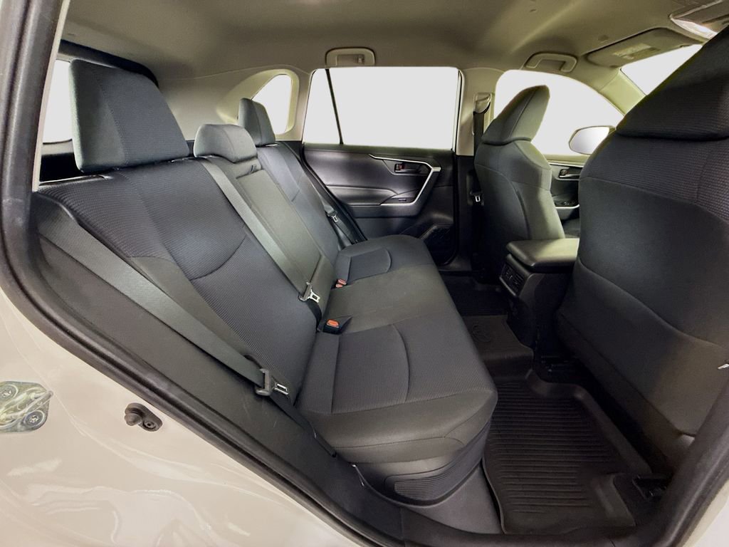 Used 2023 Toyota RAV4 LE image 21