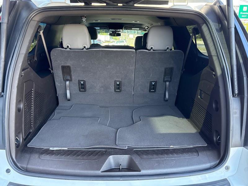 Used 2024 Chevrolet Suburban LT image 43