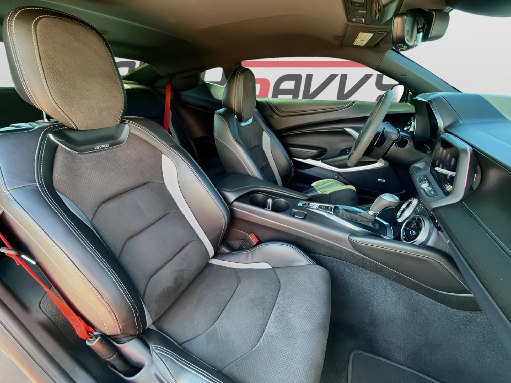 Used 2022 Chevrolet Camaro SS RWD image 27