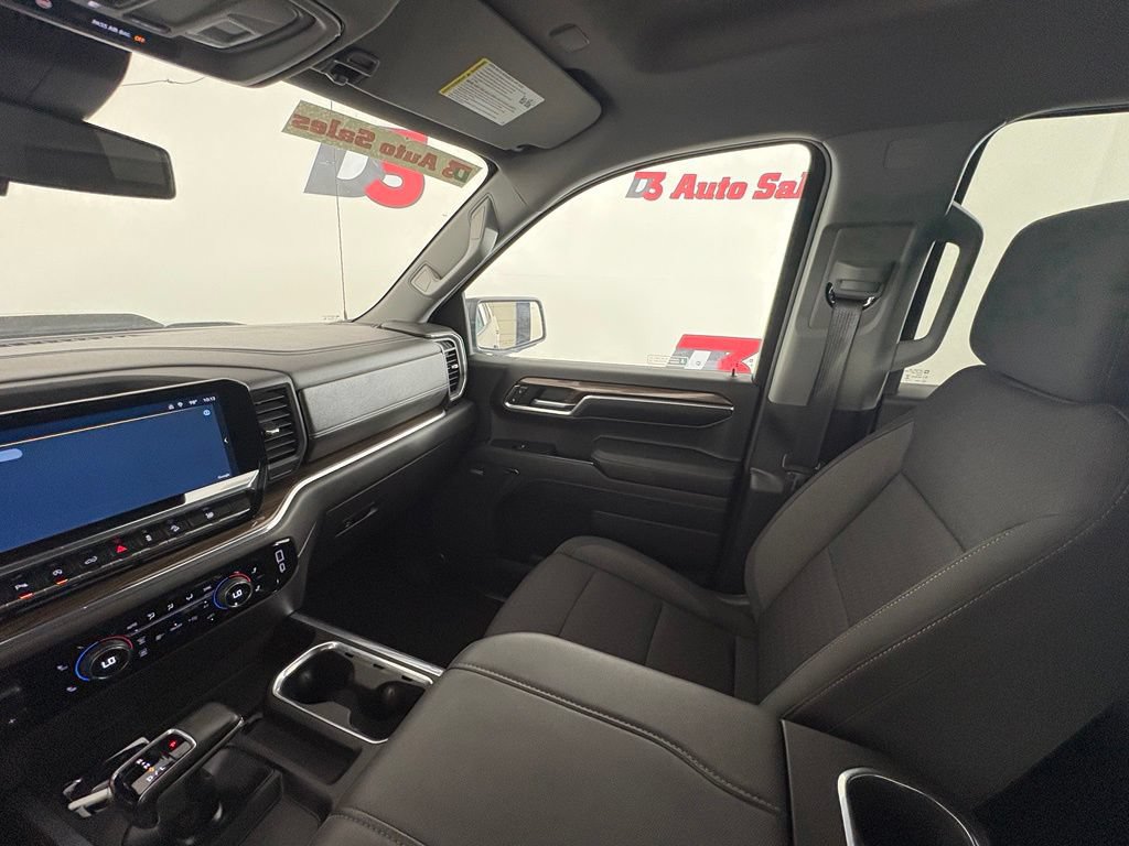 Used 2024 Chevrolet Silverado 1500 LT Trail Boss w/ Convenience Package II AWD/4WD image 30