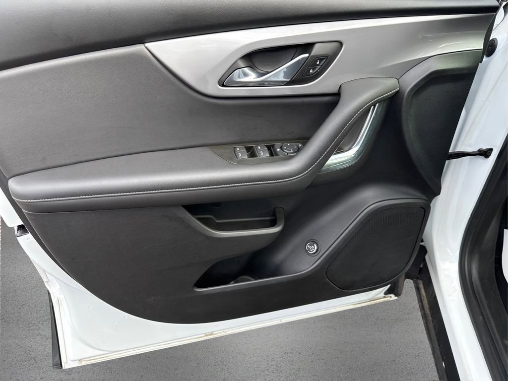 Used 2022 Chevrolet Blazer LT image 25