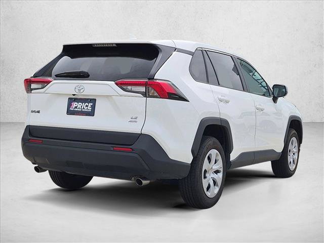 Used 2025 Toyota RAV4 LE AWD/4WD image 5