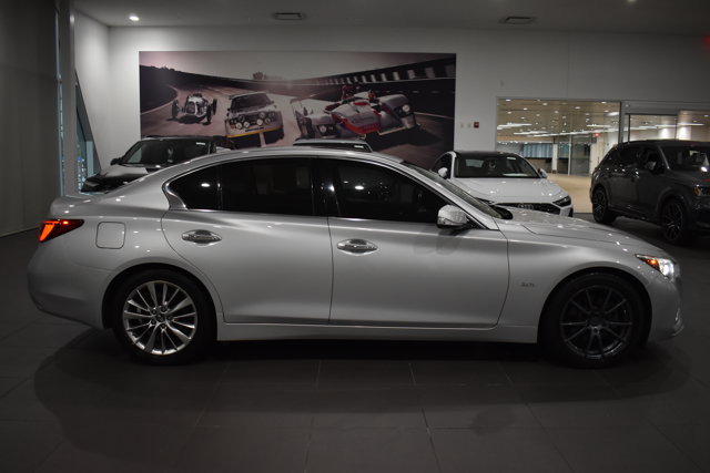 Used 2018 INFINITI Q50 Luxe RWD image 8