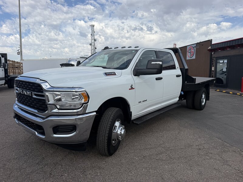 Used 2024 RAM 3500 SLT w/ Quick Order Package 2YG SLT AWD/4WD image 7