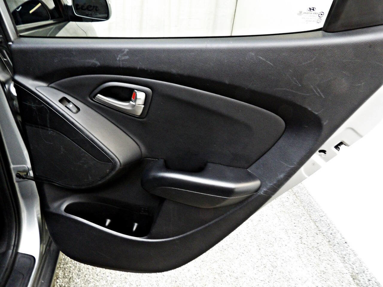 Used 2012 Hyundai Tucson GLS image 12