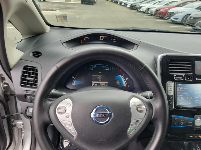 Used 2015 Nissan Leaf SL w/ Premium Package image 23