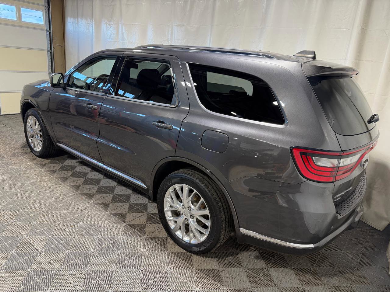 Used 2016 Dodge Durango Limited w/ Premium Group image 4