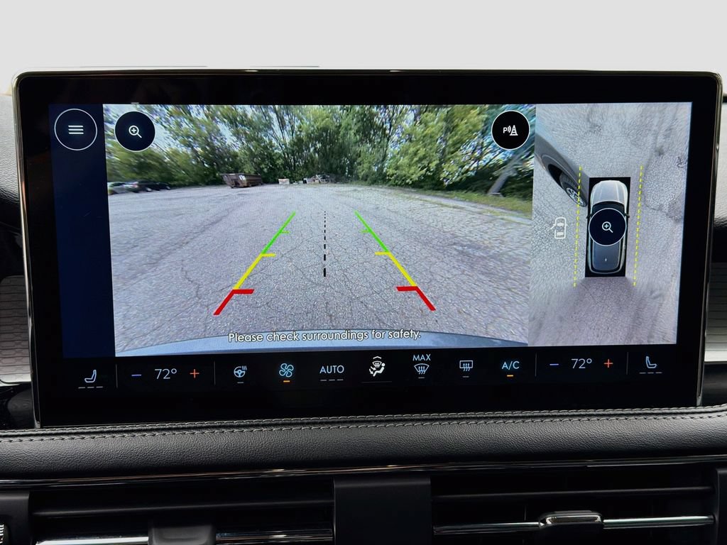 Used 2025 Lincoln Corsair AWD w/ Equipment Group 101A image 16