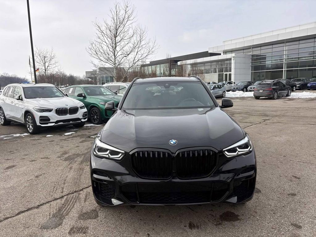 Used 2022 BMW X5 xDrive40i w/ M Sport Package image 2