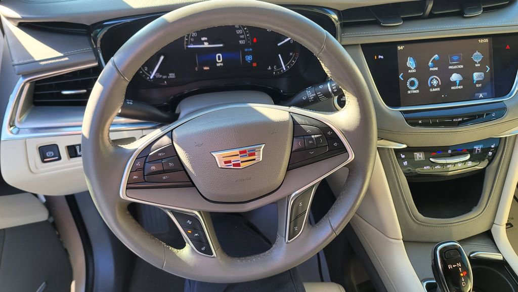 Used 2017 Cadillac XT5 Premium Luxury w/ LPO, Wheel Lock Package FWD image 20