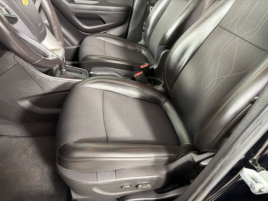 Used 2020 Chevrolet Trax LT w/ Driver Confidence Package image 10