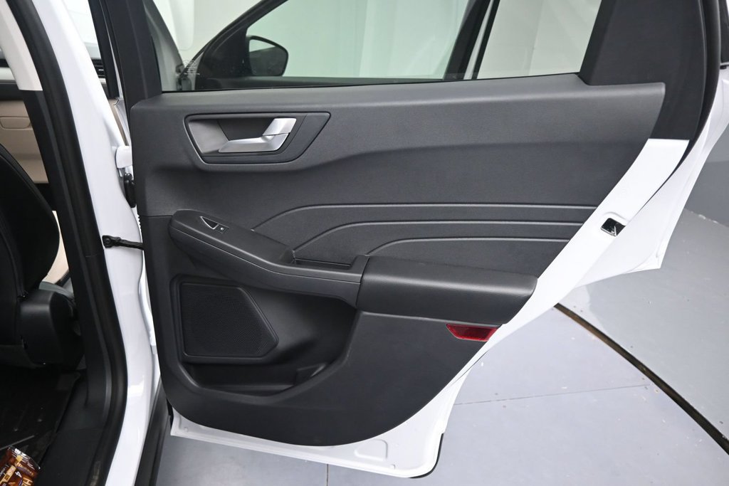 Used 2022 Ford Escape SEL FWD image 20