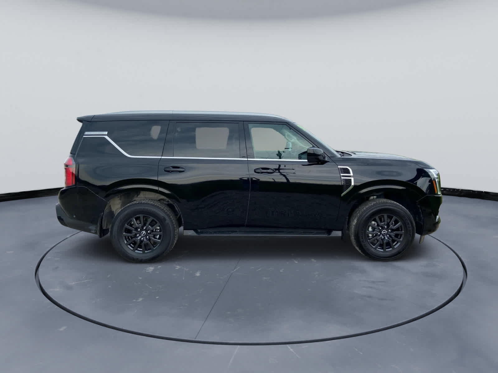 Used 2025 Nissan Armada SV AWD/4WD image 8