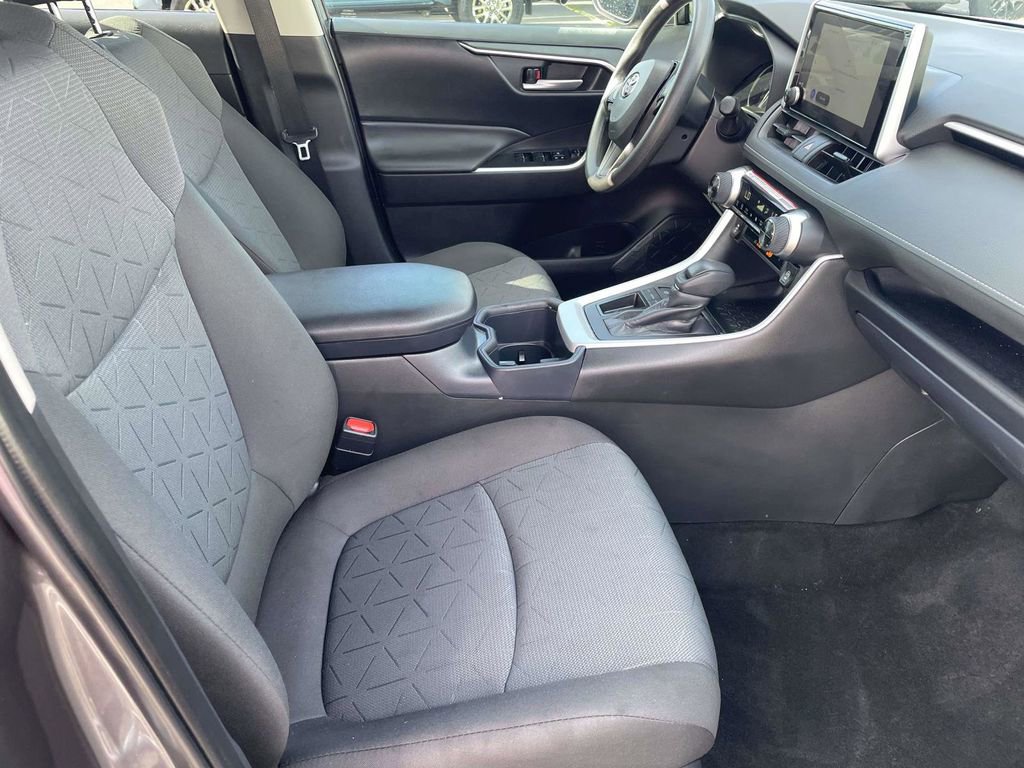 Used 2025 Toyota RAV4 XLE w/ Convenience Package FWD image 48