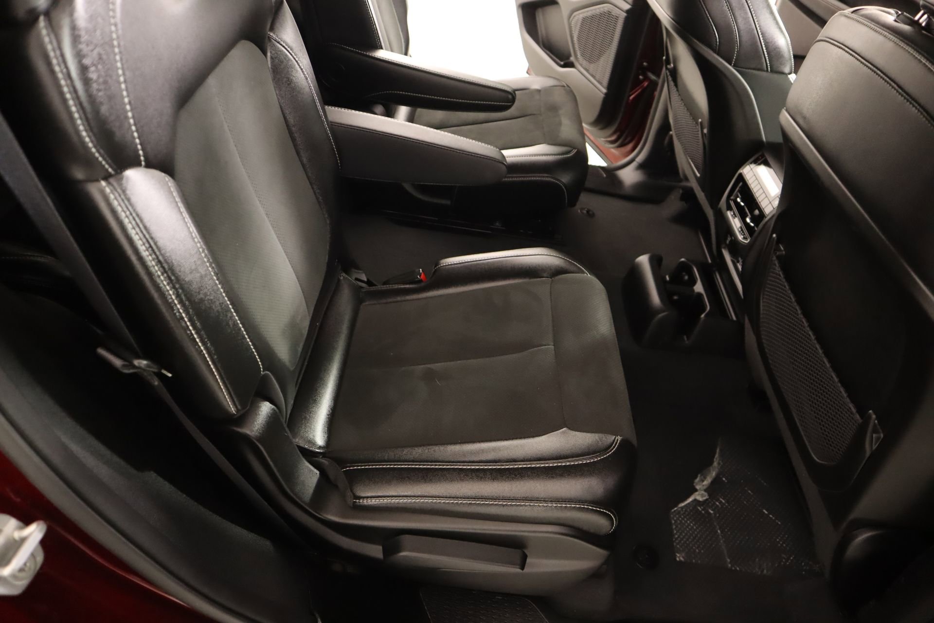 Used 2023 Jeep Grand Cherokee L Laredo image 15