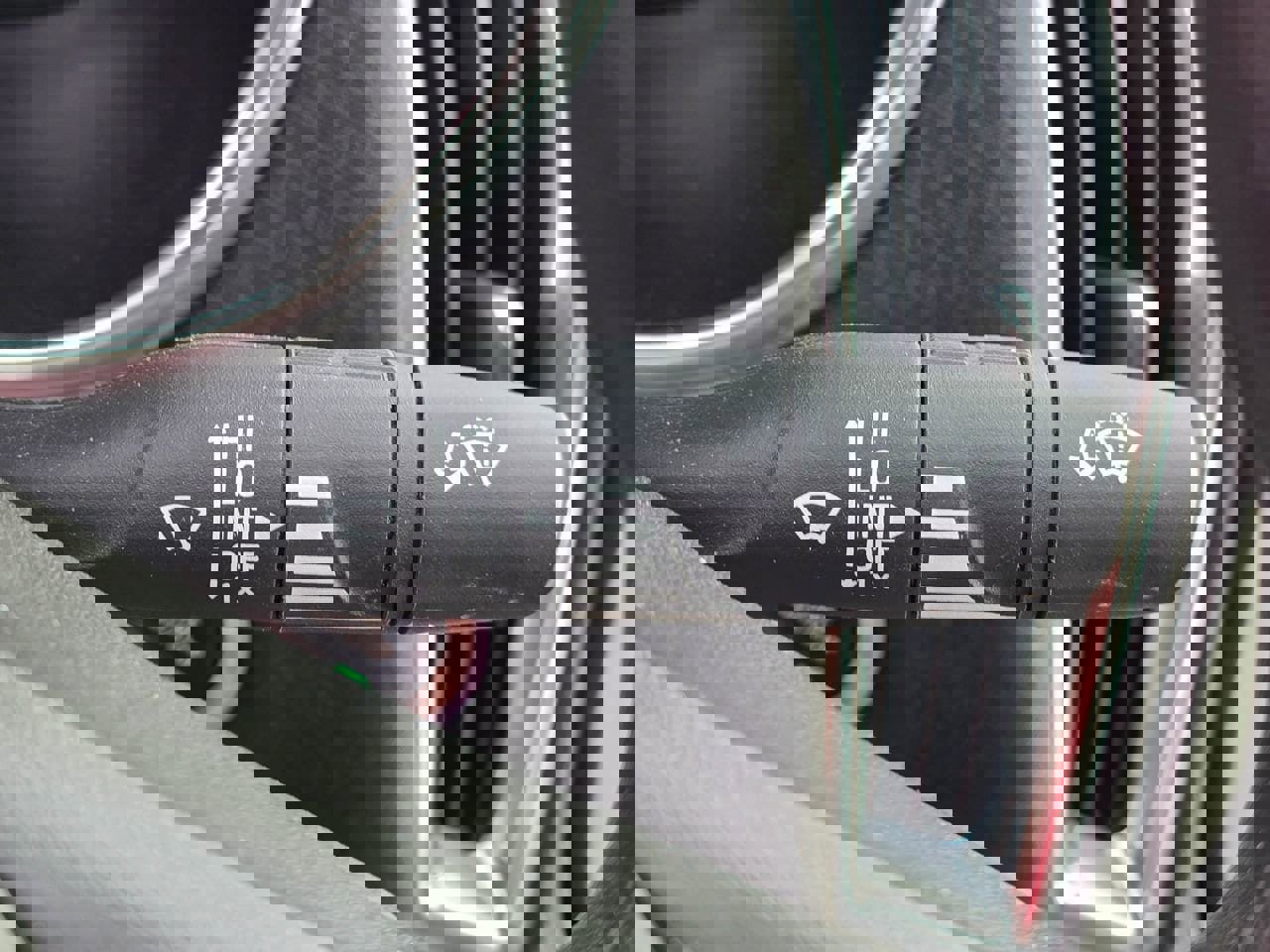 Used 2018 Chevrolet Malibu LT image 22