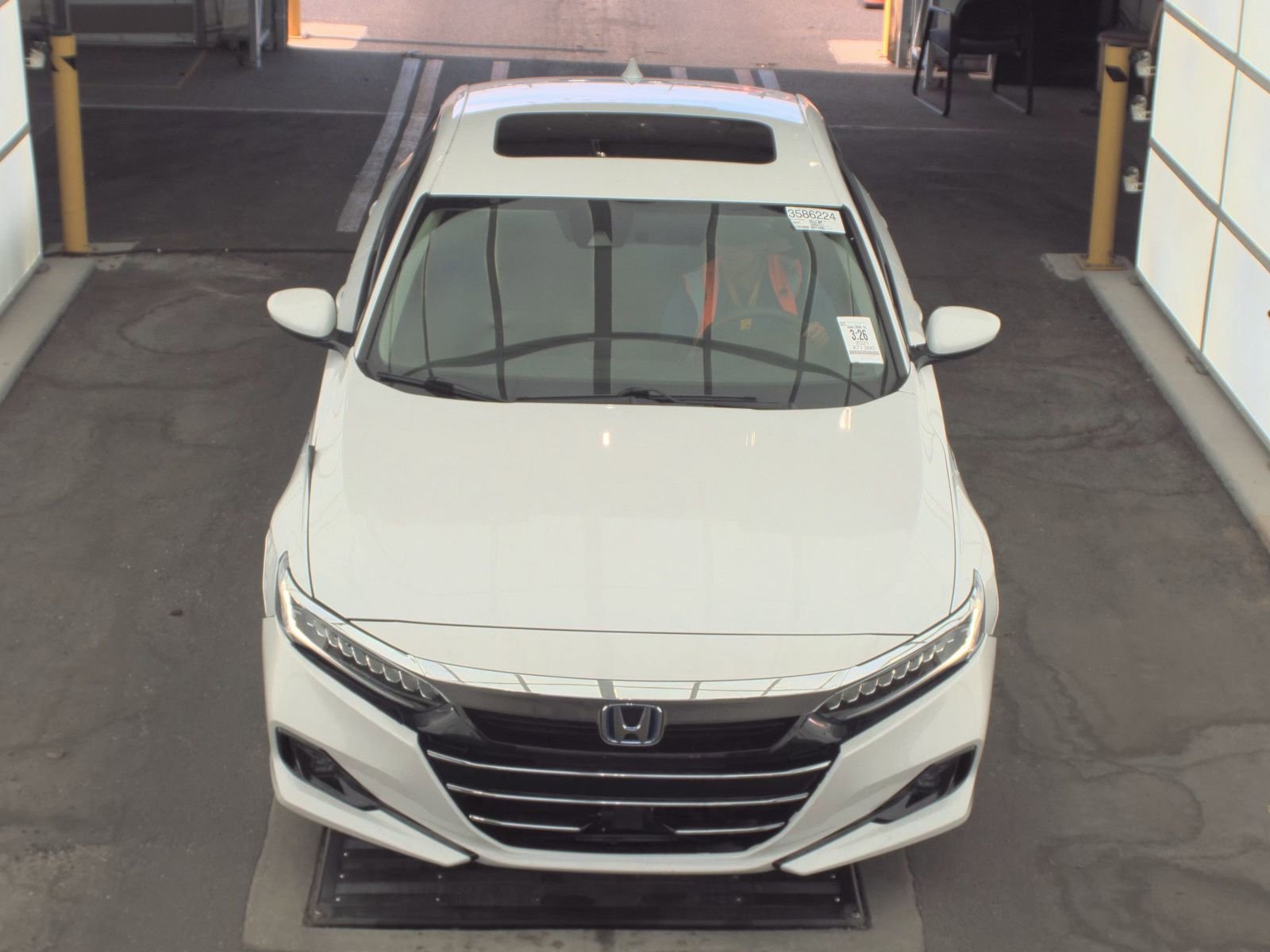 Used 2021 Honda Accord EX image 2