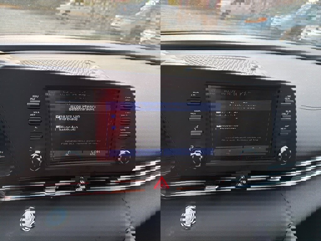 Certified 2022 Hyundai Elantra SEL image 22