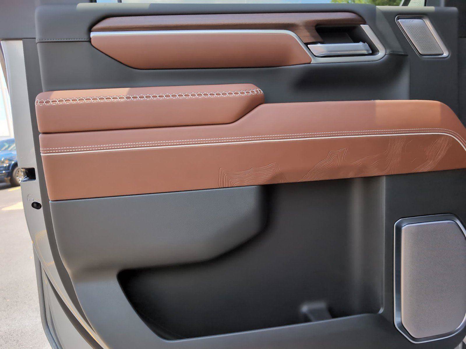 New 2026 GMC Sierra 2500 Denali Ultimate AWD/4WD image 38