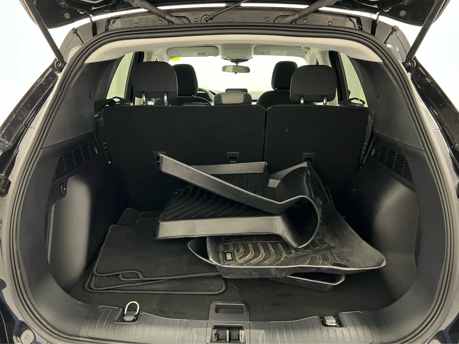 Used 2022 Ford Escape SE w/ Cold Weather Package image 12